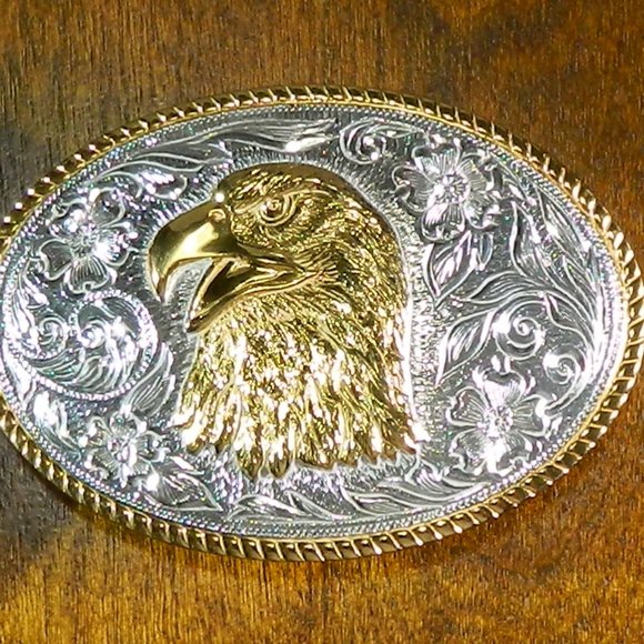 Patriotic USA Bald Eagle Head Silver and Gold Plated Western Belt Buckle - Picture 1 of 10